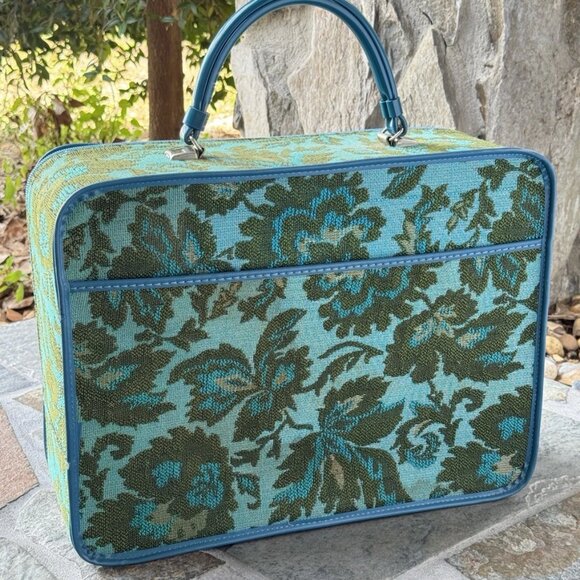 VINTAGE AVON Retro Sales Rep Blue Floral Green Tapestry Mini Suitcase 70s - Picture 2 of 10